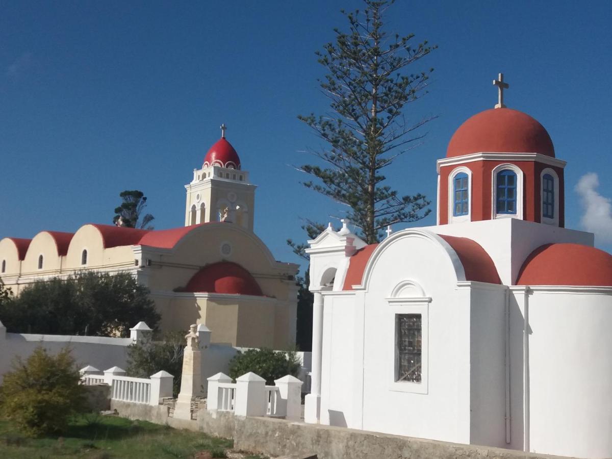 Aeriko Hotel Apartments Agia Marina  エクステリア 写真