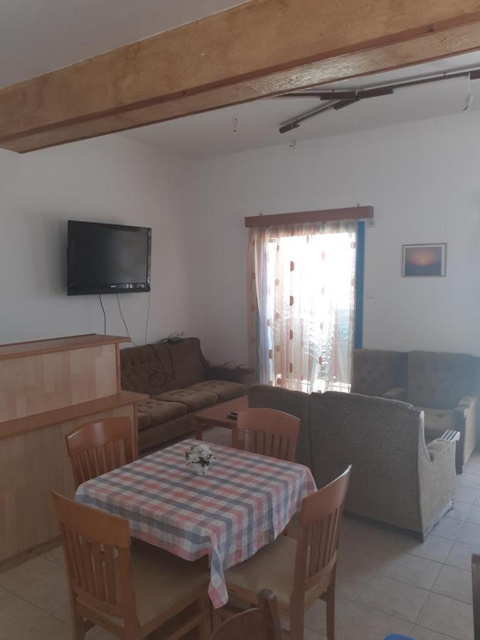 Aeriko Hotel Apartments Agia Marina  エクステリア 写真