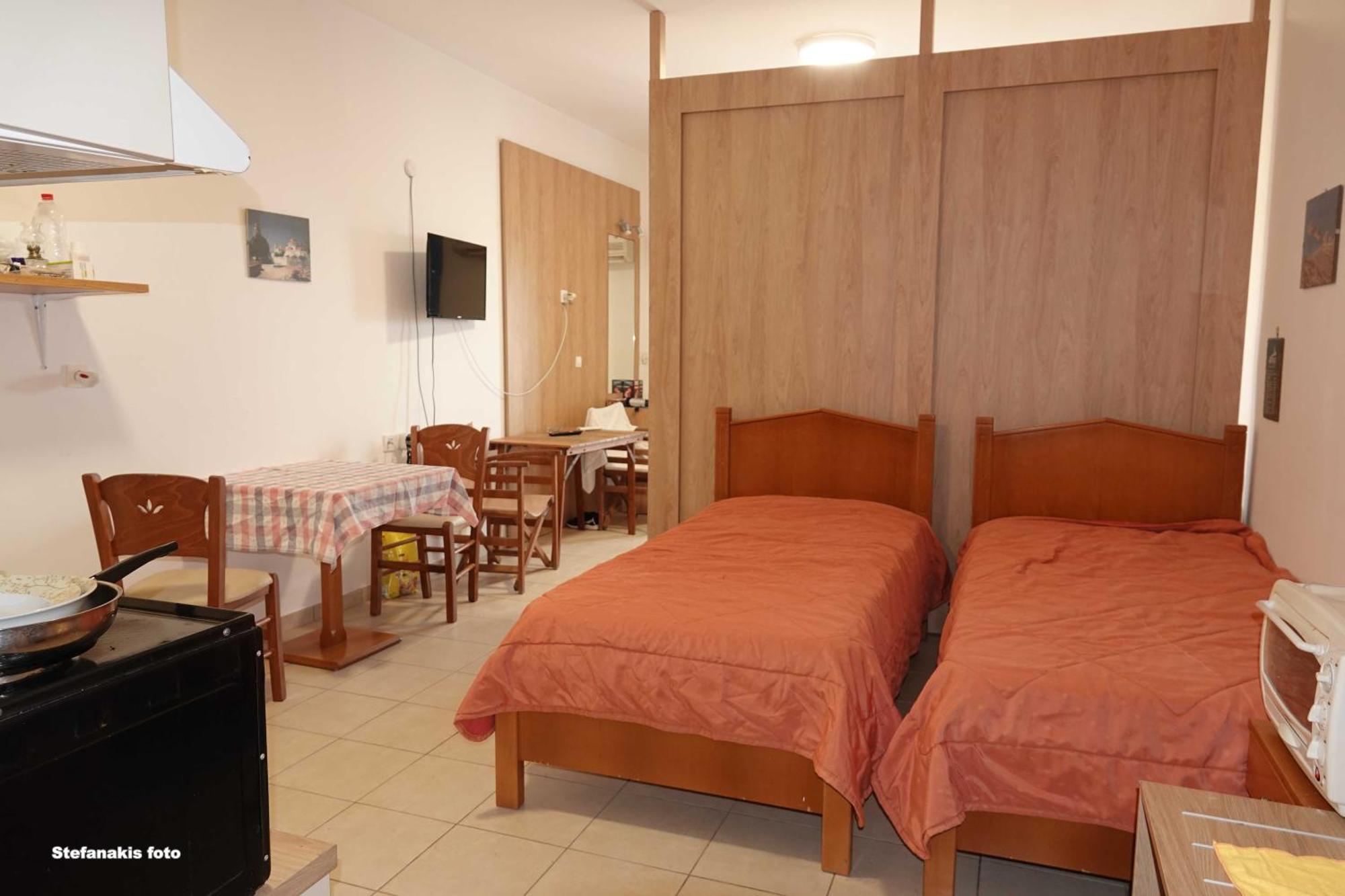 Aeriko Hotel Apartments Agia Marina  エクステリア 写真