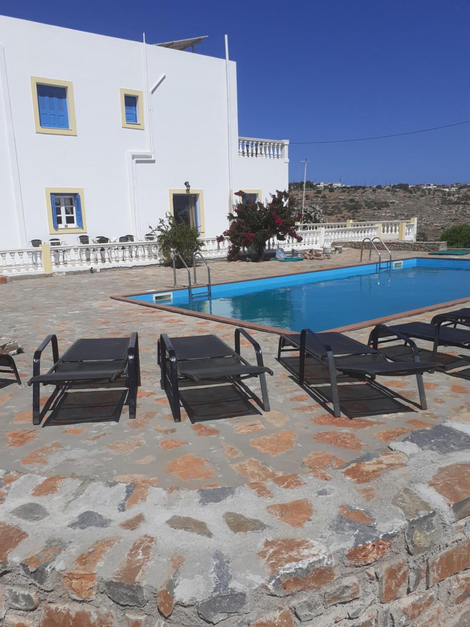 Aeriko Hotel Apartments Agia Marina  エクステリア 写真