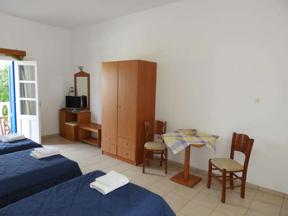 Aeriko Hotel Apartments Agia Marina  エクステリア 写真