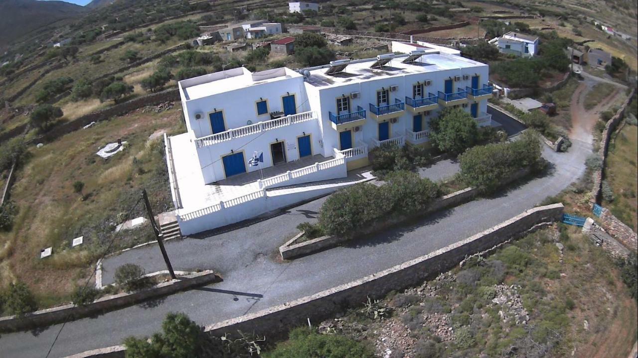 Aeriko Hotel Apartments Agia Marina  エクステリア 写真