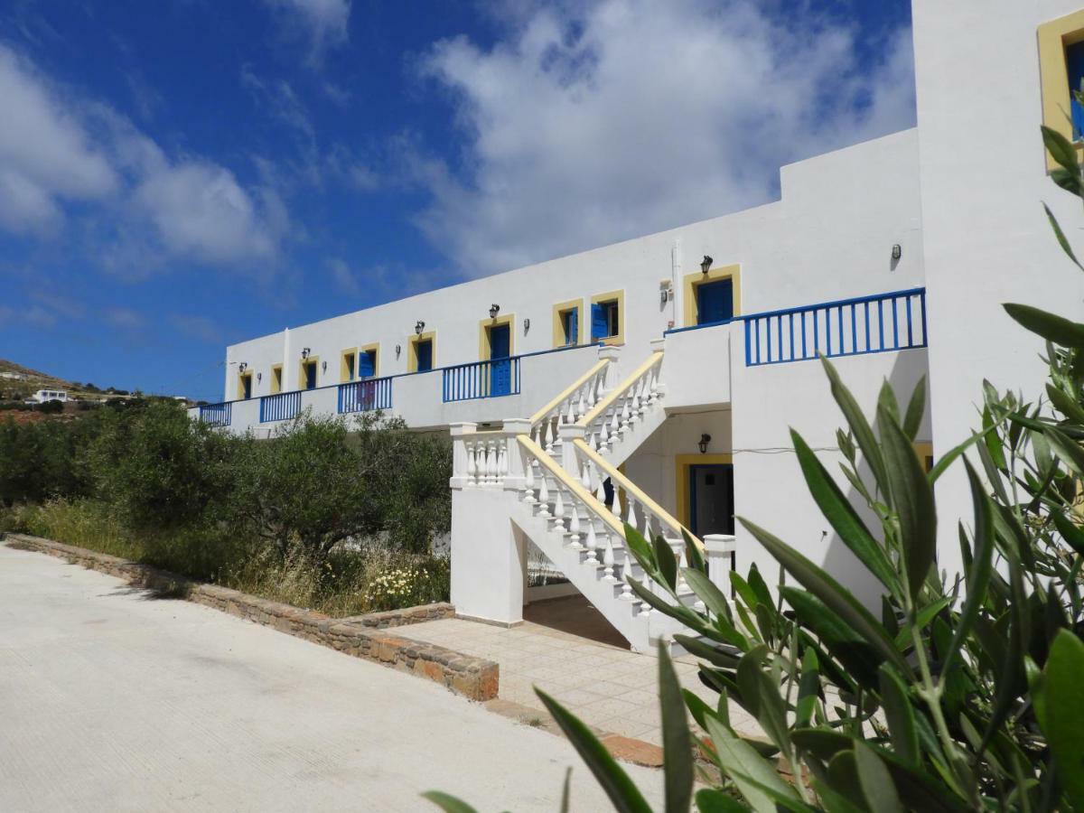 Aeriko Hotel Apartments Agia Marina  エクステリア 写真