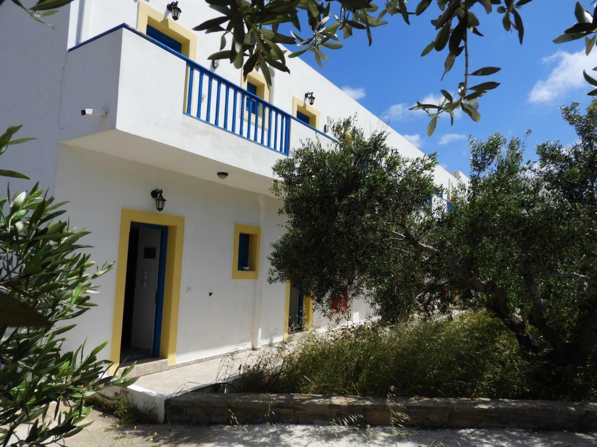 Aeriko Hotel Apartments Agia Marina  エクステリア 写真