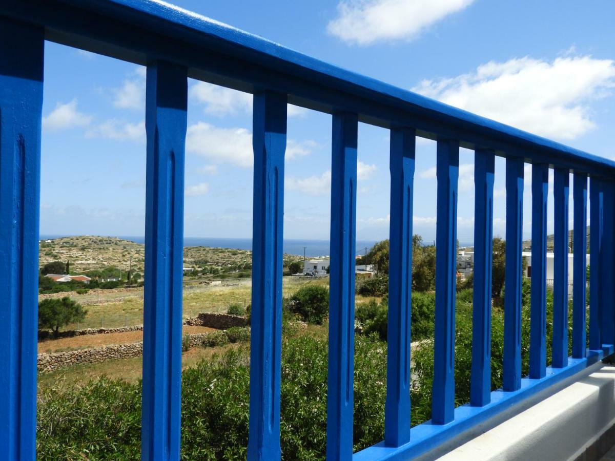 Aeriko Hotel Apartments Agia Marina  エクステリア 写真