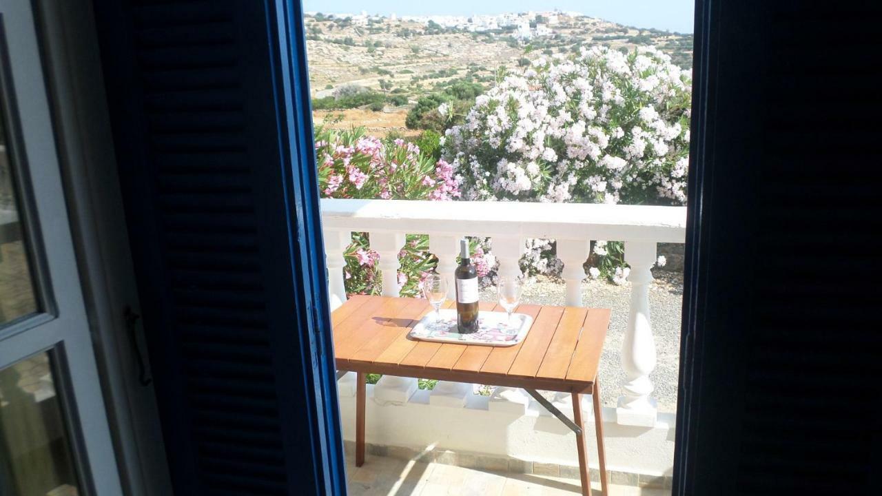 Aeriko Hotel Apartments Agia Marina  エクステリア 写真