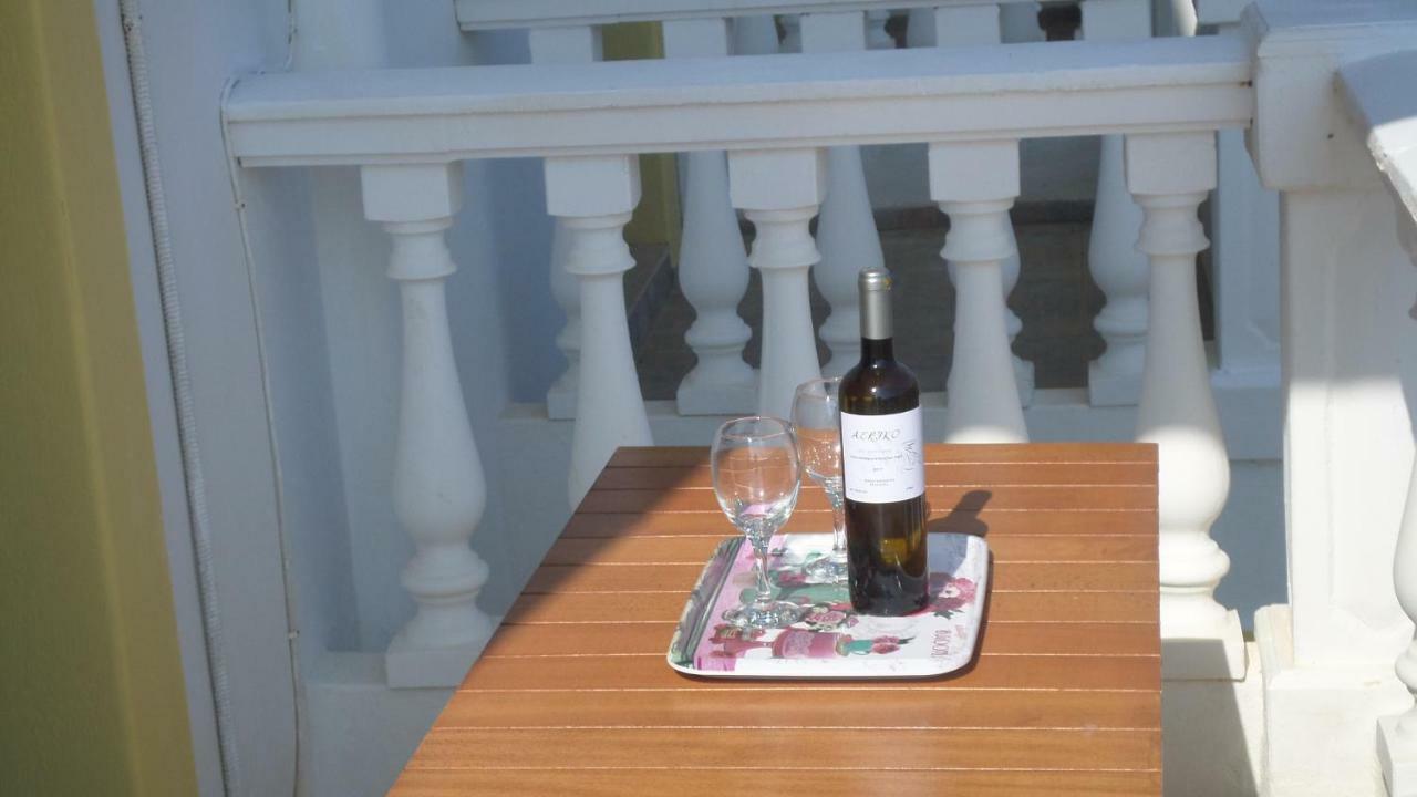 Aeriko Hotel Apartments Agia Marina  エクステリア 写真